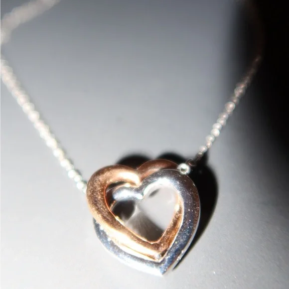Swarovski infinity heart necklace - Picture 4 of 5
